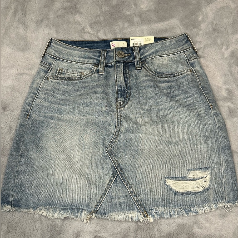 So Women's Buttoned Up Blue Jean Mini Skirt size 1